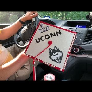 Meet your Posher, Beela